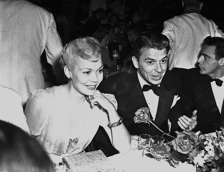 https://www.gettyimages.co.uk/detail/news-photo/jane-wyman-and-ronald-reagan-at-a-party-for-jack-benny-the-news-photo/515467566