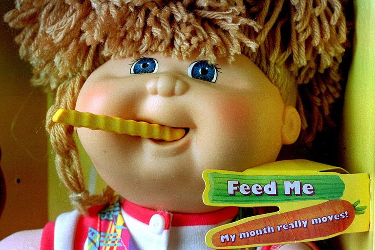 https://www.gettyimages.com/detail/news-photo/cabbage-patch-dolls-eat-hair-too-news-photo/525639992?adppopup=true
