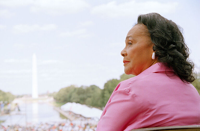 https://www.gettyimages.co.uk/detail/news-photo/coretta-scott-king-attends-a-ceremony-dedicating-an-news-photo/53450295?phrase=coretta%20scott%20king