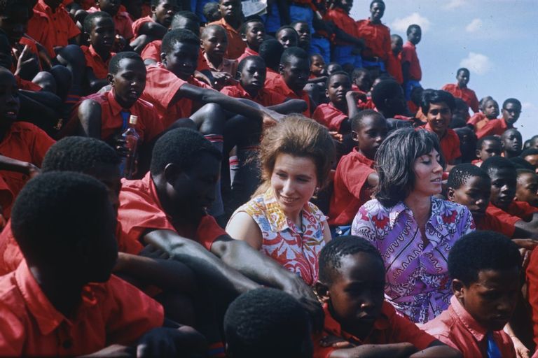 Princess Anne with children in Nairobi