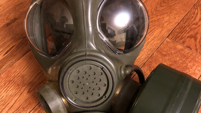 Canadian C4 gas mask