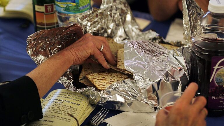 passover eating matzo