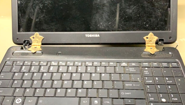 laptop hinge