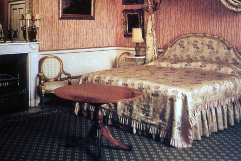 royal bedroom