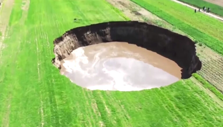 Huge sinkhole in Mexico