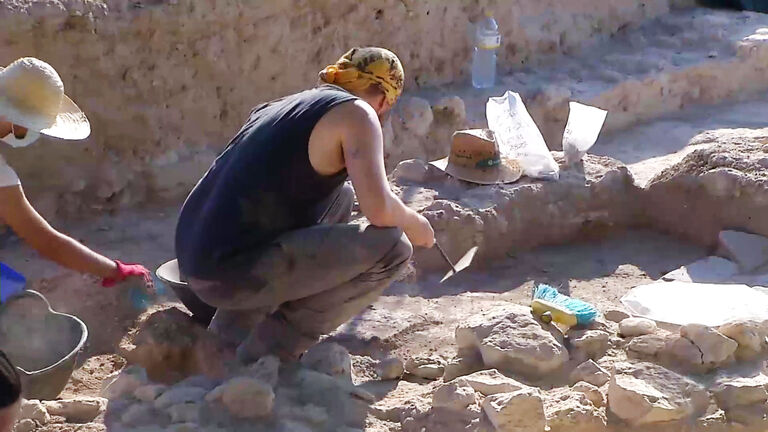 Archaeologists Los Villaricos de Mula