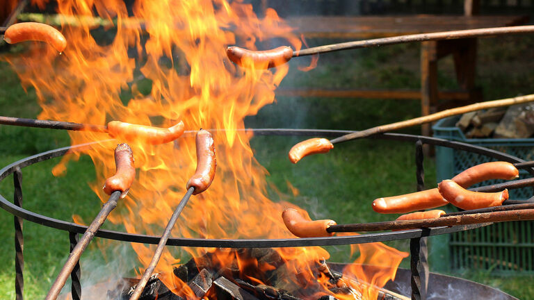 campfire sausages