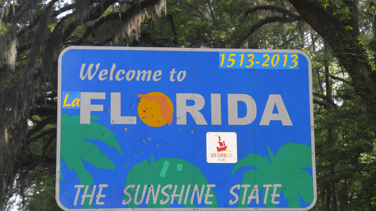 Welcome to La Florida sign