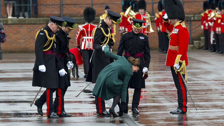 Kate Middleton's heel stuck in the grating