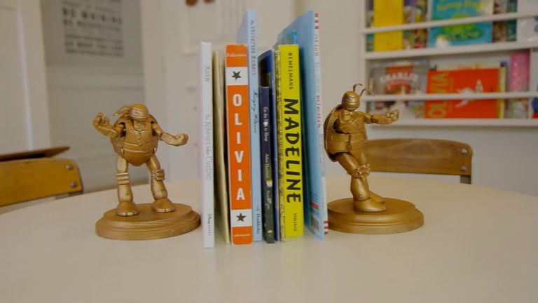 Paint up some plastic toys to make stylish bookends