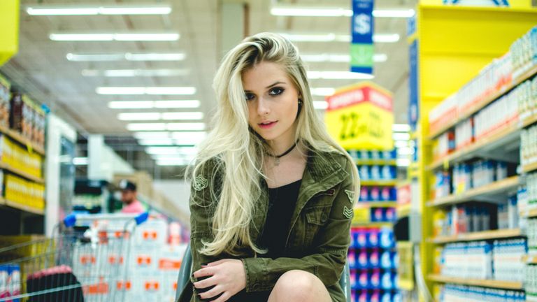 girl in grocery