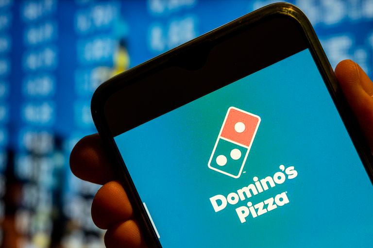 Dominos Pizza on smartphone