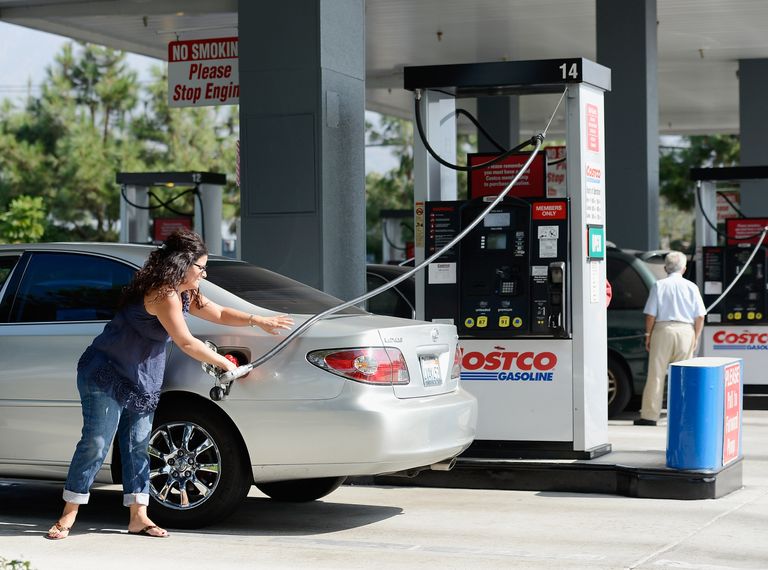https://www.gettyimages.co.uk/detail/news-photo/customers-gas-up-their-car-at-costco-wholesale-corp-which-news-photo/153453516