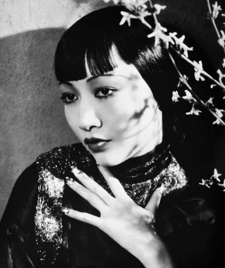 https://www.gettyimages.com/detail/news-photo/portrait-of-actress-anna-may-wong-undated-photograph-news-photo/517209072?phrase=anna%20may%20wong&adppopup=true
