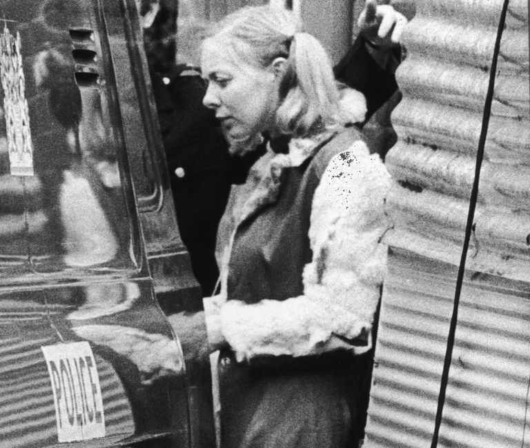 https://www.gettyimages.com/detail/news-photo/joyce-mckinney-is-ushered-into-a-police-van-in-epsom-22nd-news-photo/82251627?phrase=Joyce%20McKinney.