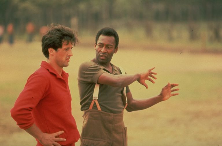 https://www.gettyimages.co.uk/detail/news-photo/actor-sylvester-stallone-getting-pointers-fr-soccer-great-news-photo/50477540 Pele Sylvester Stallone