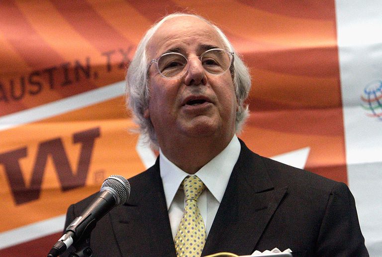 https://www.gettyimages.co.uk/detail/news-photo/frank-abagnale-speaks-onstage-at-catch-me-if-you-can-frank-news-photo/141125713?phrase=frank%20abagnale