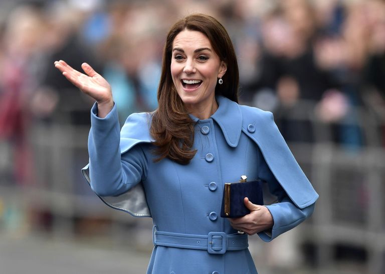 https://www.gettyimages.co.uk/detail/news-photo/catherine-duchess-of-cambridge-engages-in-a-walkabout-in-news-photo/1128098923?phrase=kate%20middleton