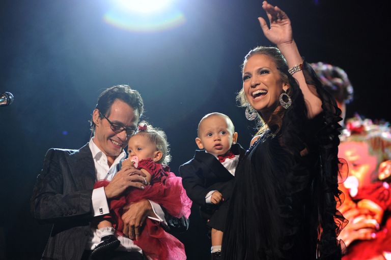 https://www.gettyimages.com/detail/news-photo/marc-anthony-jennifer-lopez-and-their-kids-max-and-emme-on-news-photo/84800718?phrase=Jennifer%20Lopez%20and%20Marc%20Anthony%20kids