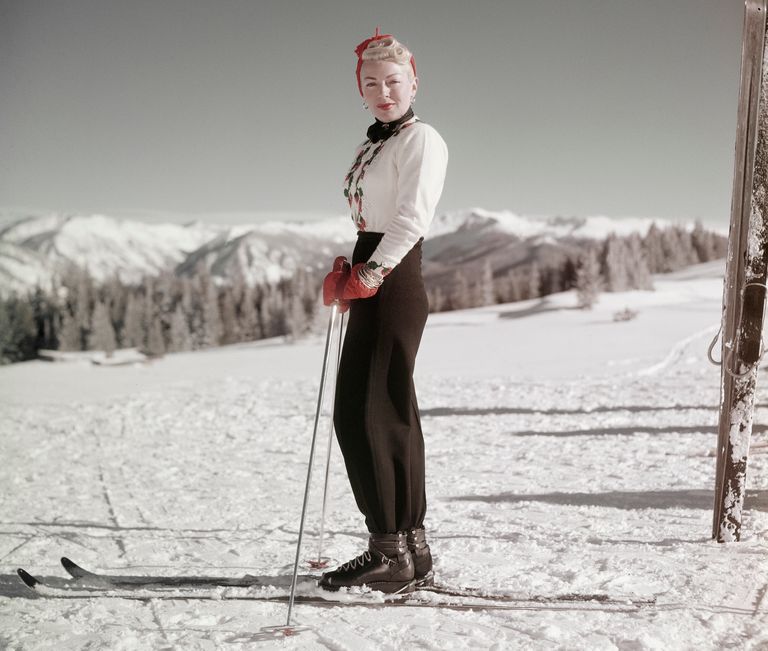 https://www.gettyimages.co.uk/detail/news-photo/american-actress-lana-turner-on-skis-circa-1960-news-photo/1159380148 Lana Turner skiing