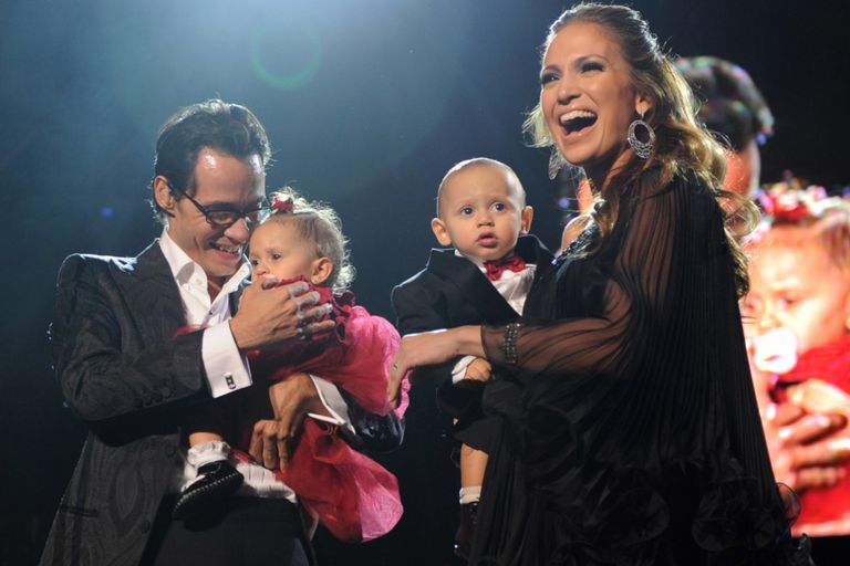 https://www.gettyimages.com/detail/news-photo/marc-anthony-jennifer-lopez-and-their-kids-max-and-emme-on-news-photo/84800721?phrase=Marc%20Anthony%20Performs%20Valentine%27s%20Day%20Show%20At%20Madison%20Square%20Garden