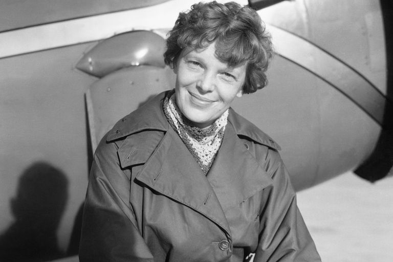https://www.gettyimages.com/detail/news-photo/amelia-earhart-putnam-first-lady-of-the-air-plans-to-fly-news-photo/515588980?phrase=Amelia%20Earhart%20