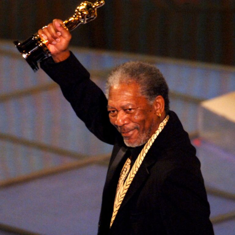 https://www.gettyimages.co.uk/detail/news-photo/morgan-freeman-winner-best-actor-in-a-supporting-role-for-news-photo/105419122?phrase=Morgan%20Freeman%20%20Million%20Dollar%20Baby