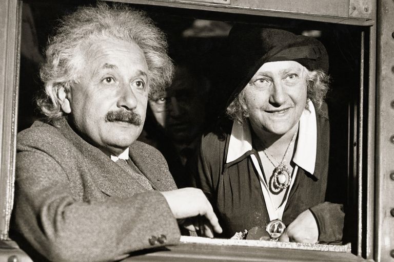 https://www.gettyimages.co.uk/detail/news-photo/physicist-albert-einstein-with-his-wife-elsa-in-chicago-news-photo/530836804?phrase=Albert%20Einstein