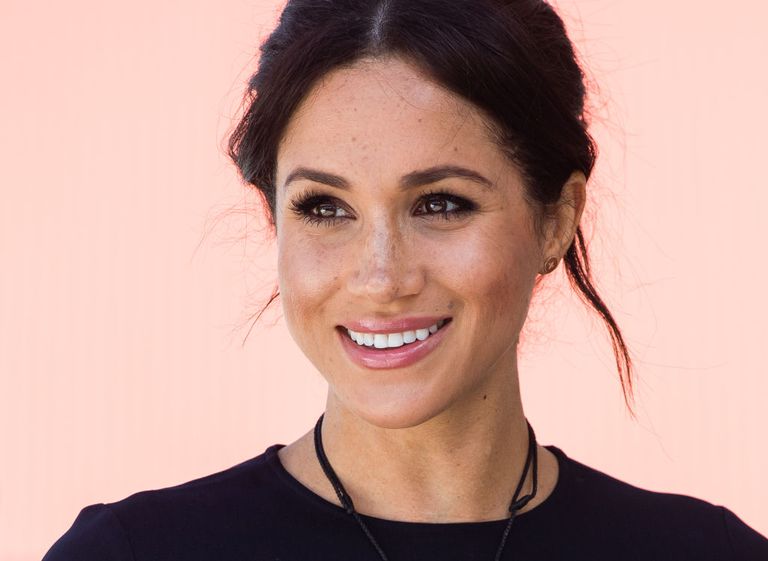 https://www.gettyimages.co.uk/detail/news-photo/meghan-duchess-of-sussex-visits-te-papaiouru-marae-for-a-news-photo/1055584740?phrase=meghan%20markle