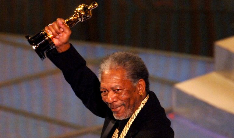 https://www.gettyimages.co.uk/detail/news-photo/morgan-freeman-winner-best-actor-in-a-supporting-role-for-news-photo/105419122?phrase=Morgan%20Freeman%20%20Million%20Dollar%20Baby