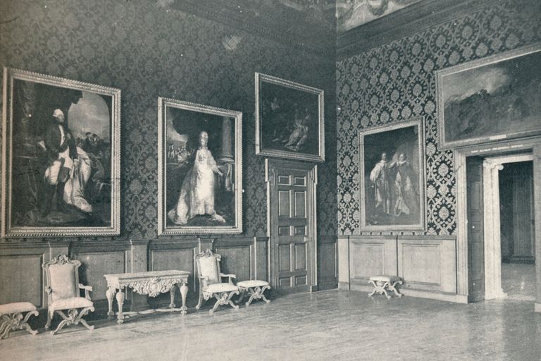 https://www.gettyimages.co.uk/detail/news-photo/the-kings-drawing-room-at-kensington-palace-c1899-apartment-news-photo/507134956?adppopup=true