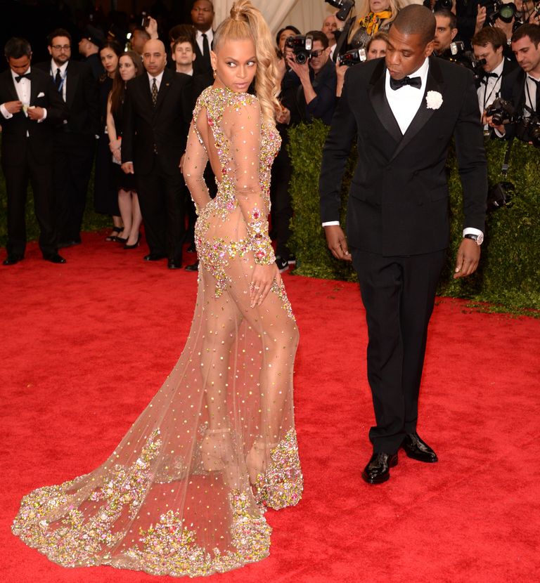 https://www.gettyimages.co.uk/detail/news-photo/beyonce-and-jay-z-attend-the-china-through-the-looking-news-photo/472181364?phrase=Costume%20Institute%20Gala%20&adppopup=true