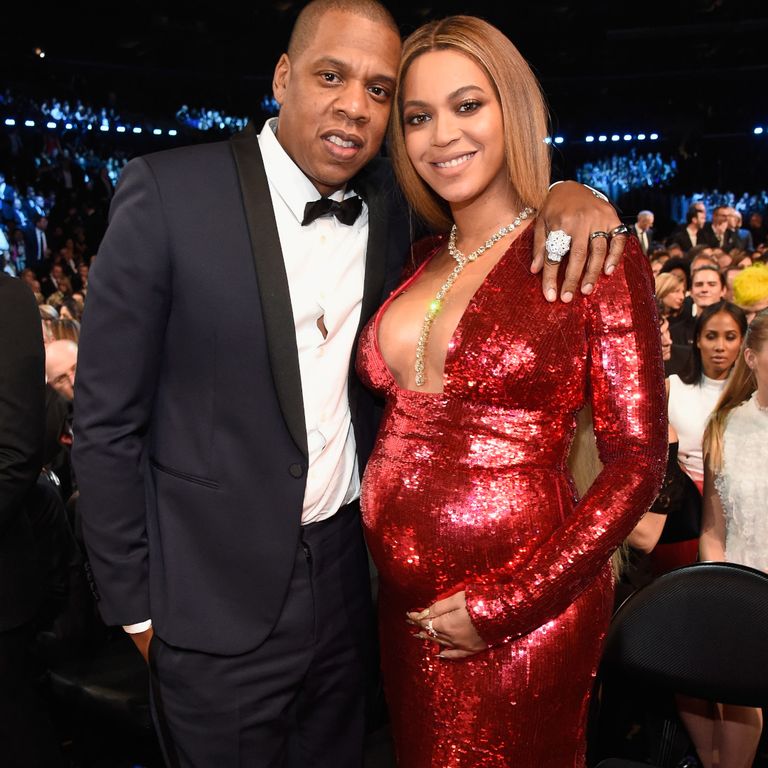 https://www.gettyimages.co.uk/detail/news-photo/jay-z-and-beyonce-during-the-59th-grammy-awards-at-staples-news-photo/635001998?phrase=beyonce%20and%20jay%20z&adppopup=true