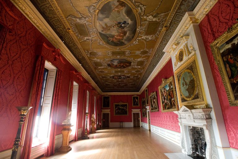 https://www.gettyimages.co.uk/detail/news-photo/general-view-of-the-kings-gallery-in-kensington-palace-on-news-photo/141620647