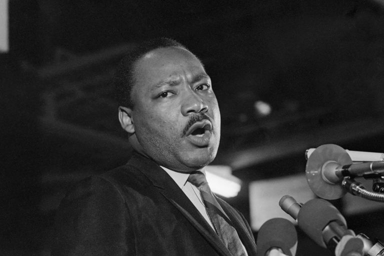 https://www.gettyimages.co.uk/detail/news-photo/caught-in-a-somber-mood-dr-martin-luther-king-addresses-news-photo/517481466?phrase=mlk%20death&adppopup=true