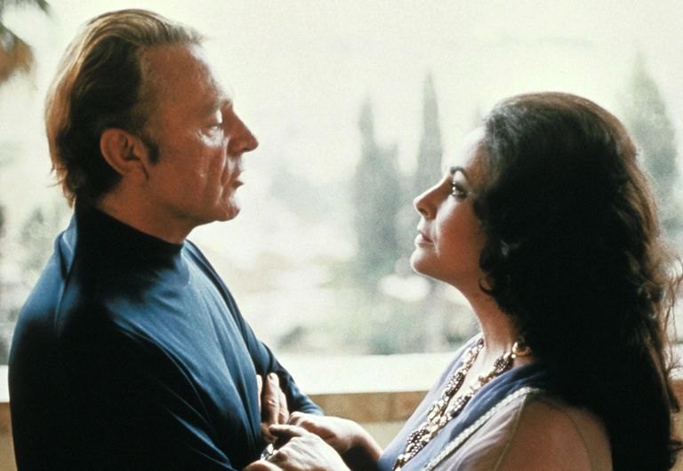 https://www.gettyimages.com/detail/news-photo/elizabeth-taylor-and-richard-burton-in-israel-in-1975-news-photo/109031492