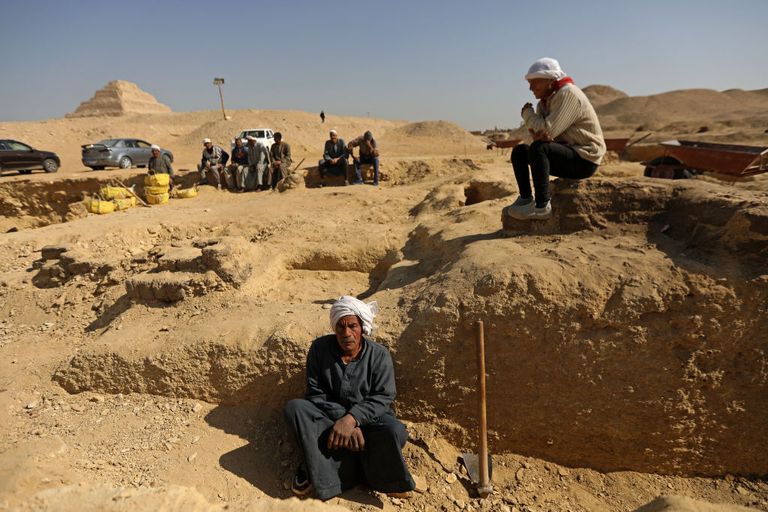 https://www.gettyimages.com/detail/news-photo/egyptian-archaeological-workers-excavating-the-site-of-the-news-photo/1459633916?adppopup=true