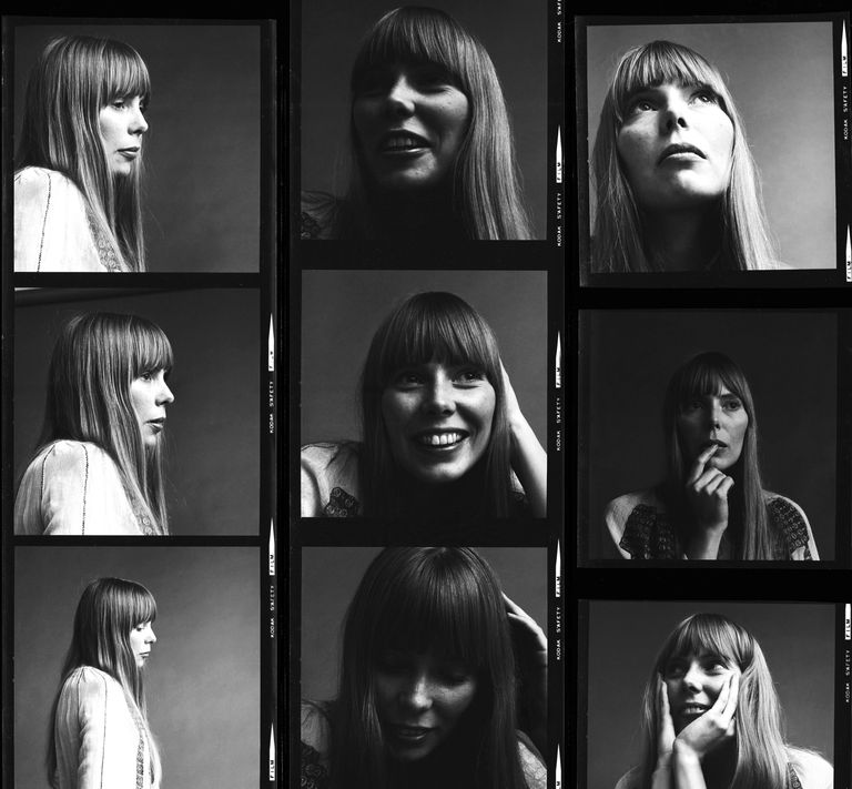 https://www.gettyimages.co.uk/detail/news-photo/contact-sheet-of-portraits-of-the-singer-joni-mitchell-1968-news-photo/532614835?adppopup=true