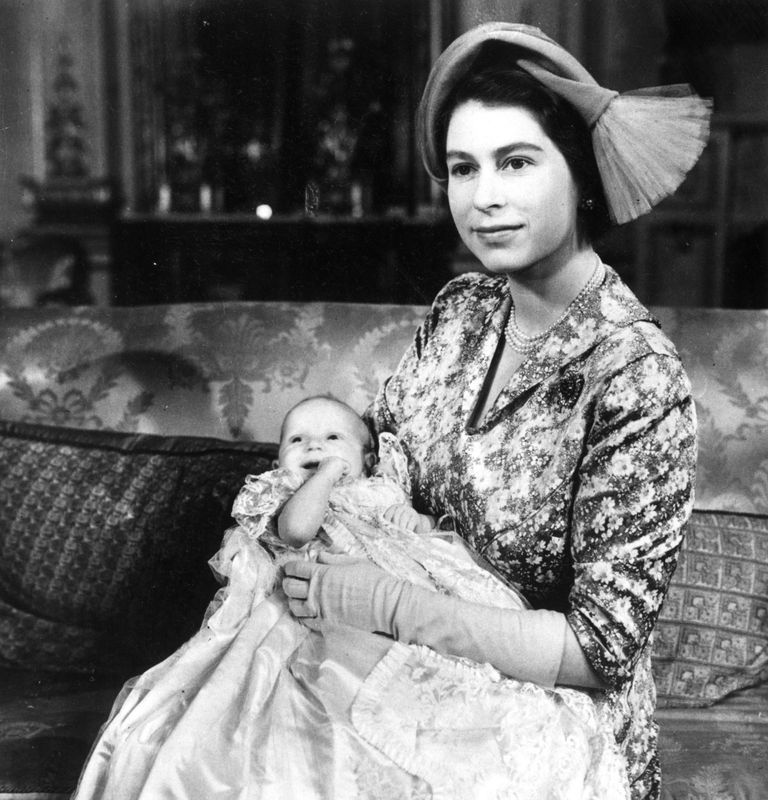 https://www.gettyimages.co.uk/detail/news-photo/princess-elizabeth-with-her-baby-daughter-princess-anne-who-news-photo/3379980?phrase=queen%20elizabeth%20royal%20baby