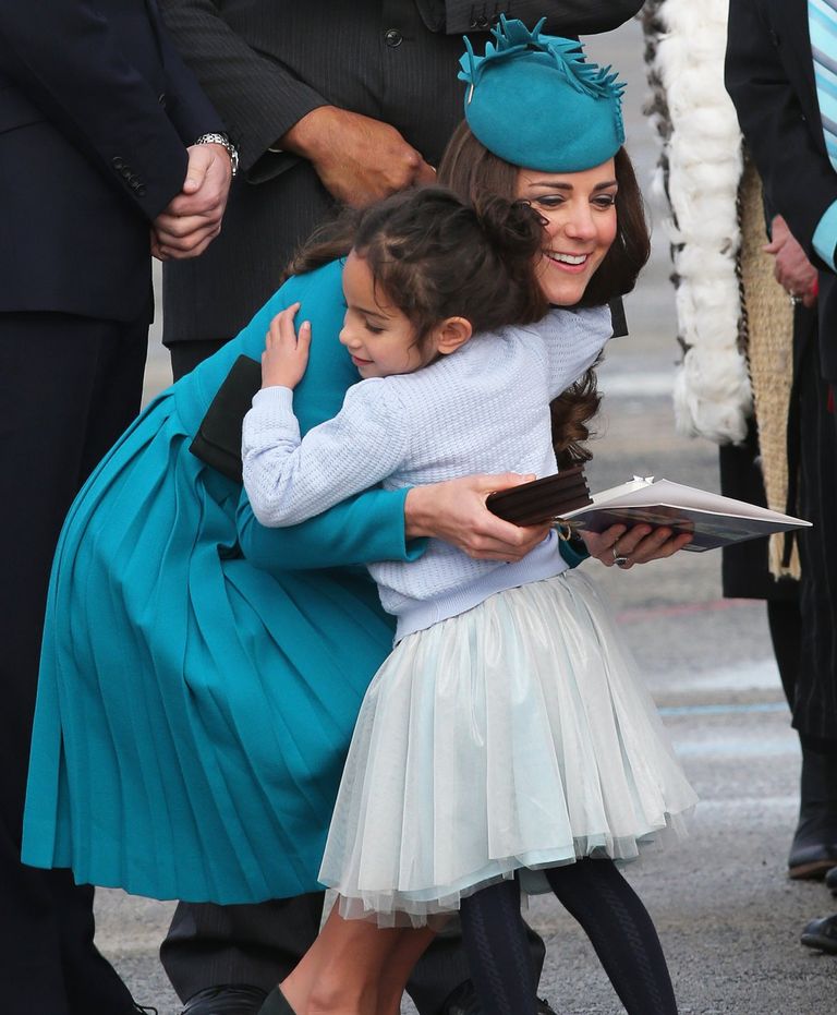 https://www.gettyimages.co.uk/detail/news-photo/catherine-duchess-of-cambridge-hugs-a-girl-as-she-is-news-photo/484550321?phrase=kate%20middleton%20hugging