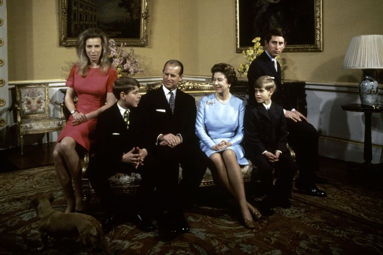 https://www.gettyimages.co.uk/detail/news-photo/the-royal-family-at-buckingham-palace-london-1972-left-to-news-photo/599424047?phrase=prince%20charles%20princess%20anne
