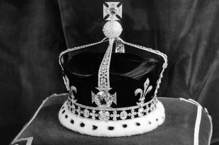 https://www.gettyimages.co.uk/detail/news-photo/british-royalty-crowns-pic-circa-1952-the-state-crown-of-news-photo/78963200