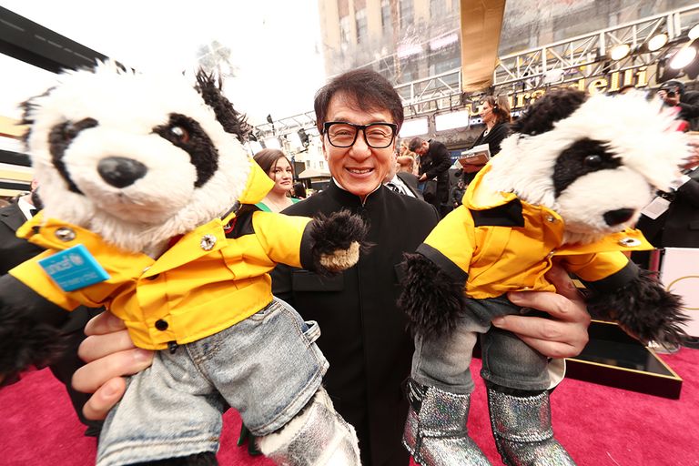 https://www.gettyimages.co.uk/detail/news-photo/actor-jackie-chan-attends-the-89th-annual-academy-awards-at-news-photo/645634944?adppopup=true