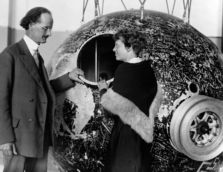 https://www.gettyimages.co.uk/detail/news-photo/amelia-earhart-talks-with-dr-auguste-piccard-the-inventor-news-photo/615318354?phrase=auguste%20piccard&adppopup=true