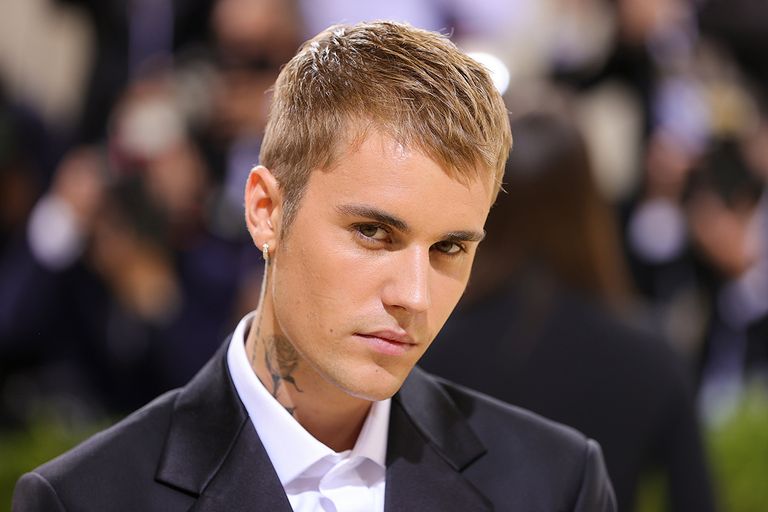 https://www.gettyimages.com/detail/news-photo/justin-bieber-attends-the-2021-met-gala-celebrating-in-news-photo/1340147709