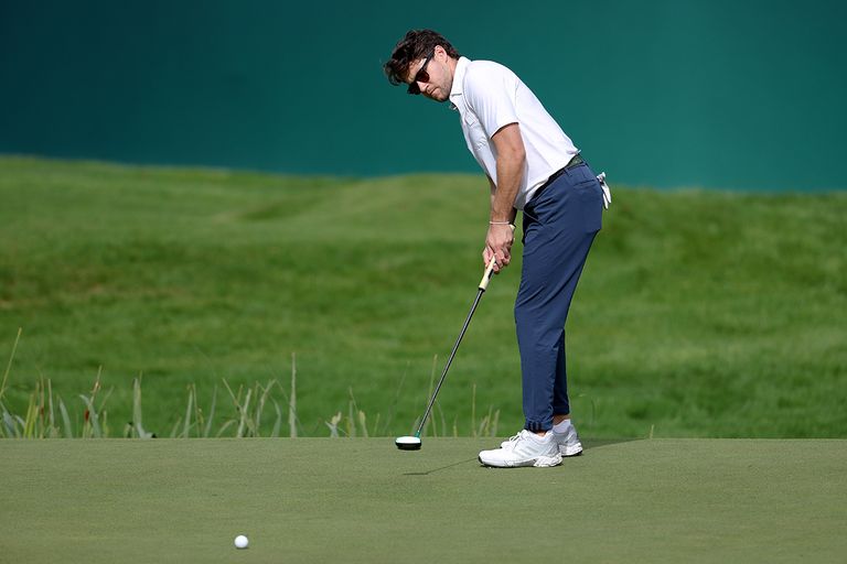 https://www.gettyimages.com/detail/news-photo/niall-horan-putts-during-the-bmw-pga-championship-pro-am-at-news-photo/1421623829