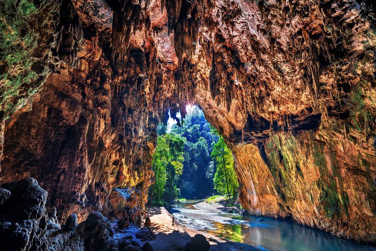 https://www.gettyimages.co.uk/detail/photo/tham-lod-cave-in-mae-hong-son-thailand-royalty-free-image/1314176689?phrase=Tham%20Lod%20Cave&adppopup=true