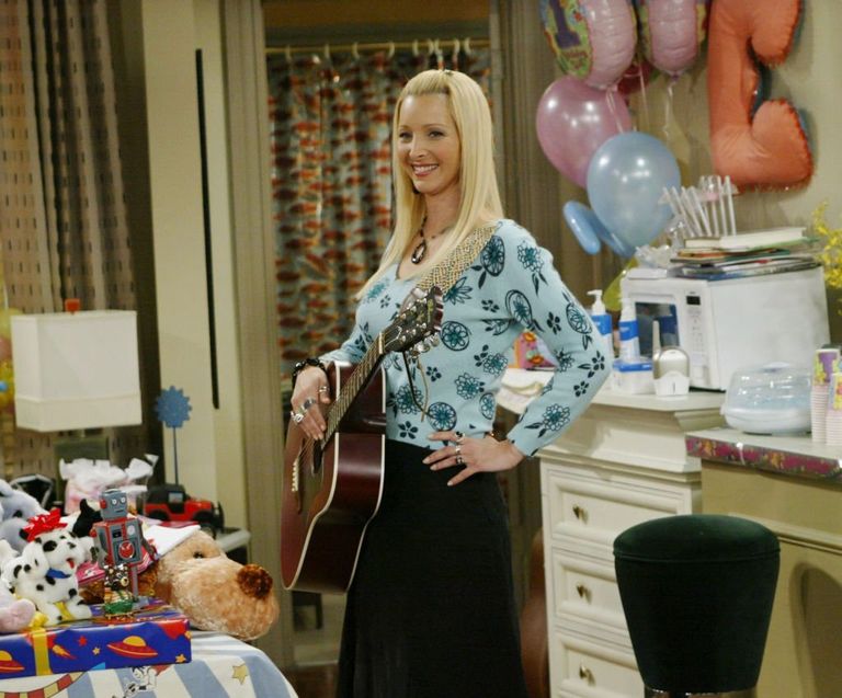 https://www.gettyimages.co.uk/detail/news-photo/lisa-kudrow-who-plays-the-ditzy-phoebe-buffay-on-the-hit-news-photo/2575724