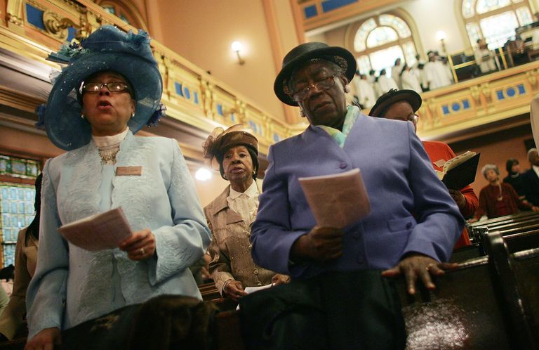 https://www.gettyimages.com/detail/news-photo/parishioners-sing-during-easter-service-in-harlem-at-mount-news-photo/73841351?adppopup=true