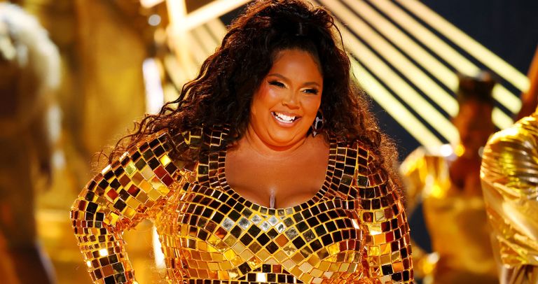 https://www.gettyimages.com/detail/news-photo/lizzo-performs-onstage-during-the-2022-bet-awards-at-news-photo/1405309806